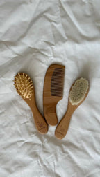 KIT ESCOVAS CUIDADOS COM O BEBE ORYVE